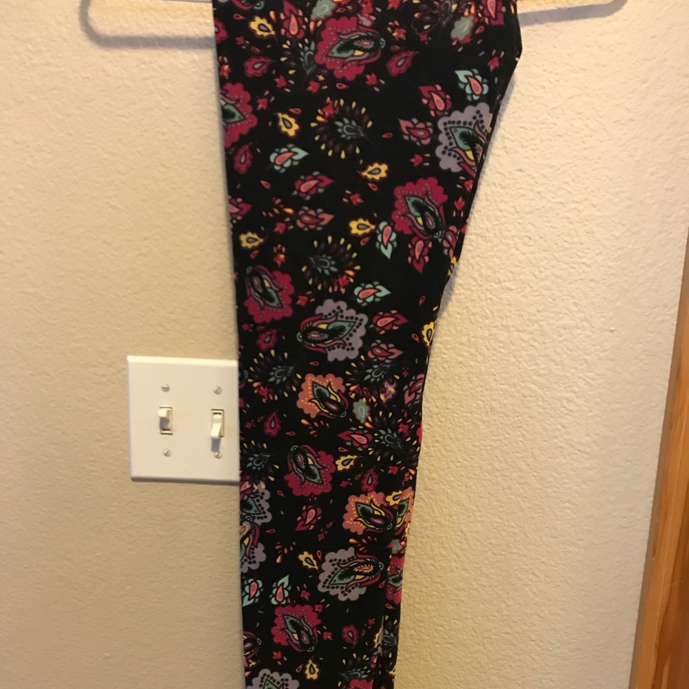 LuLaRoe Os Leggings